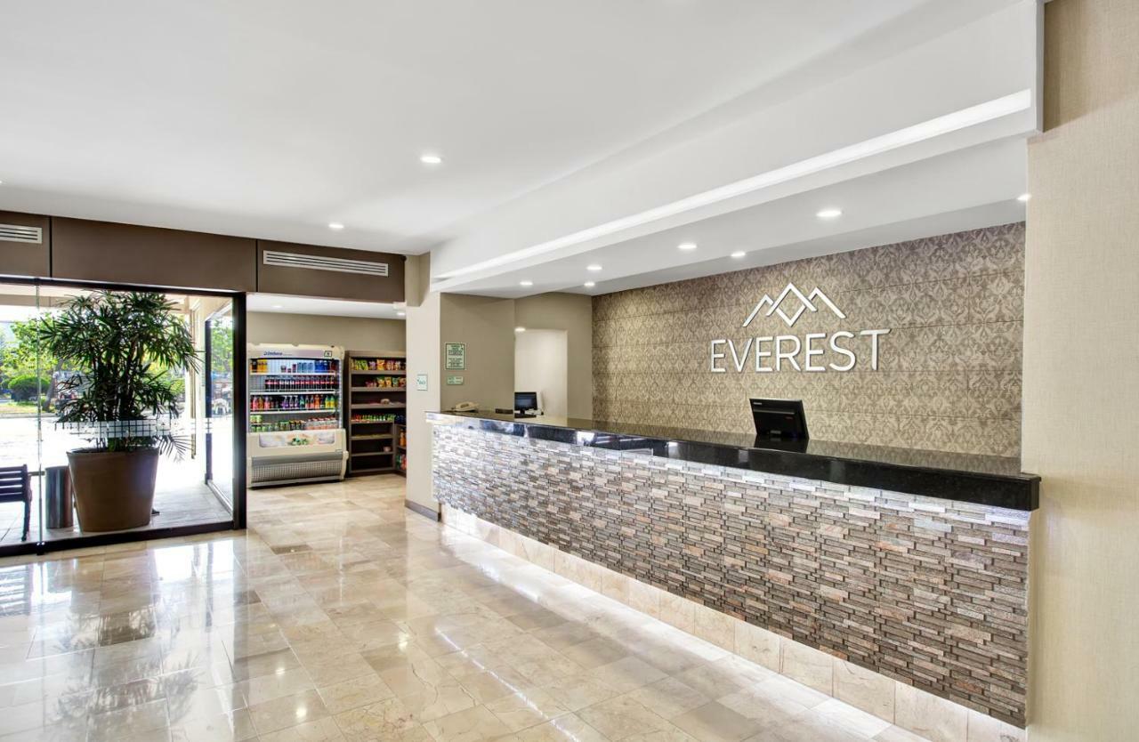 Everest Ciudad Victoria Zewnętrze zdjęcie